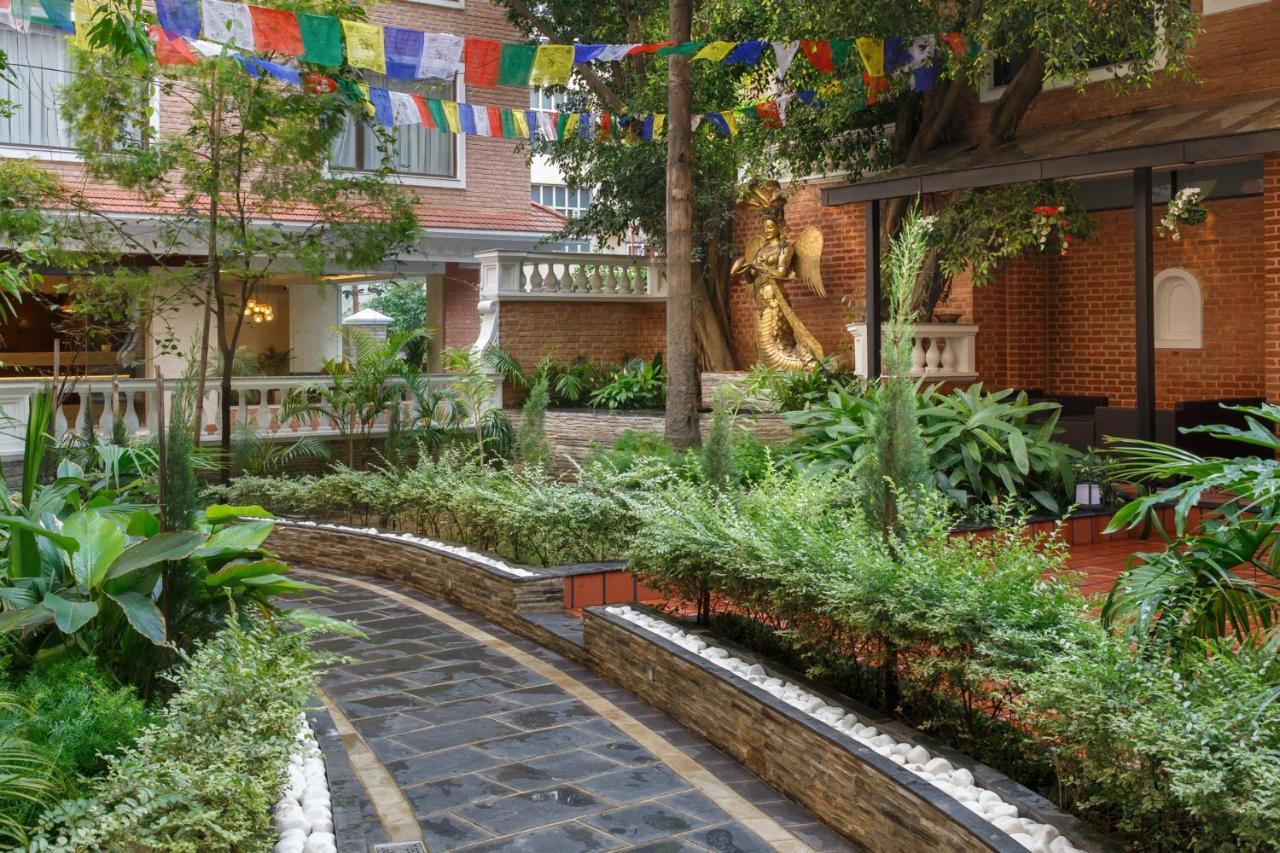Hotel Thrive, A Tropical Courtyard Katmandú Exterior foto